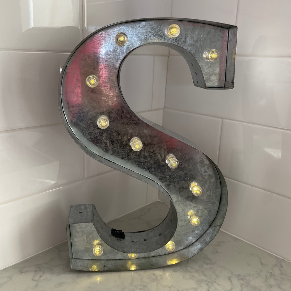 Marquee light up letter S 13.5” display or wall mt